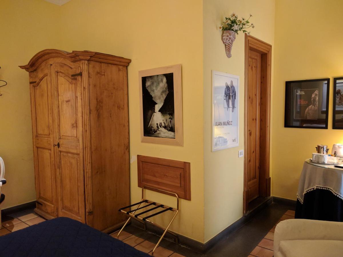 Hotel Locanda Cairoli Róma Kültér fotó
