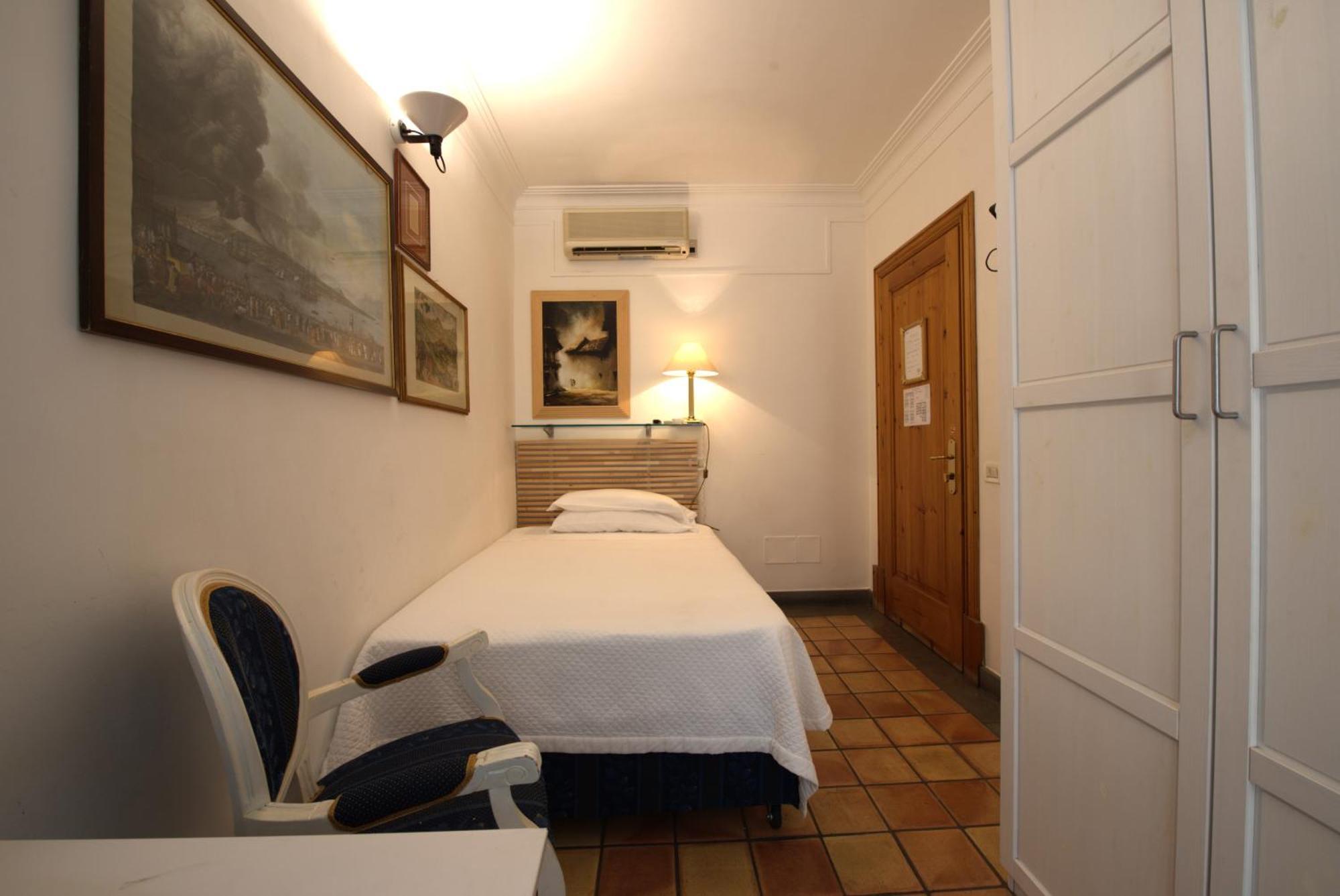 Hotel Locanda Cairoli Róma Kültér fotó